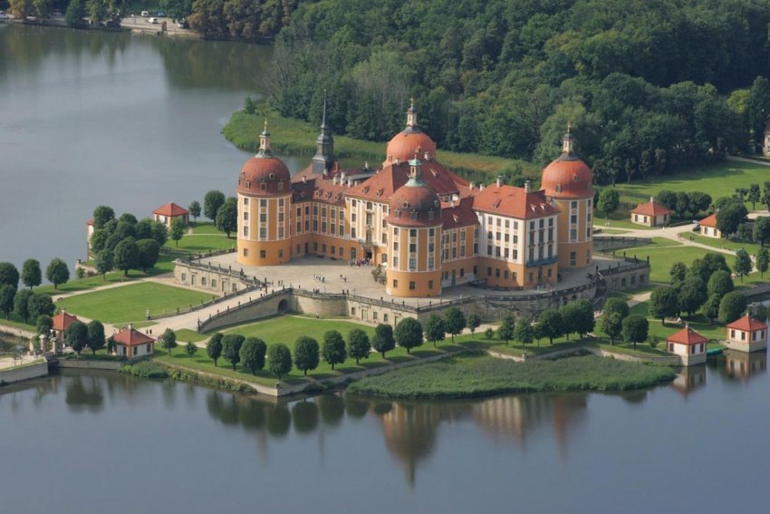 замок морицбург фото