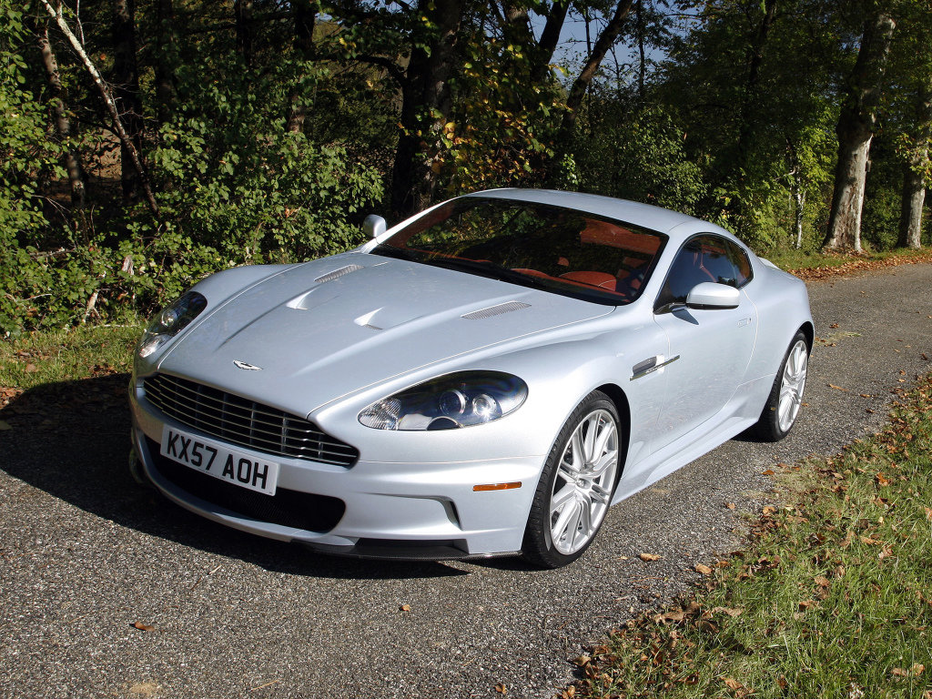 aston martin dbs фото