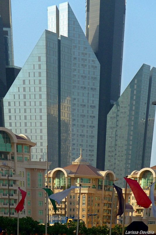 towers rotana - dubai фото