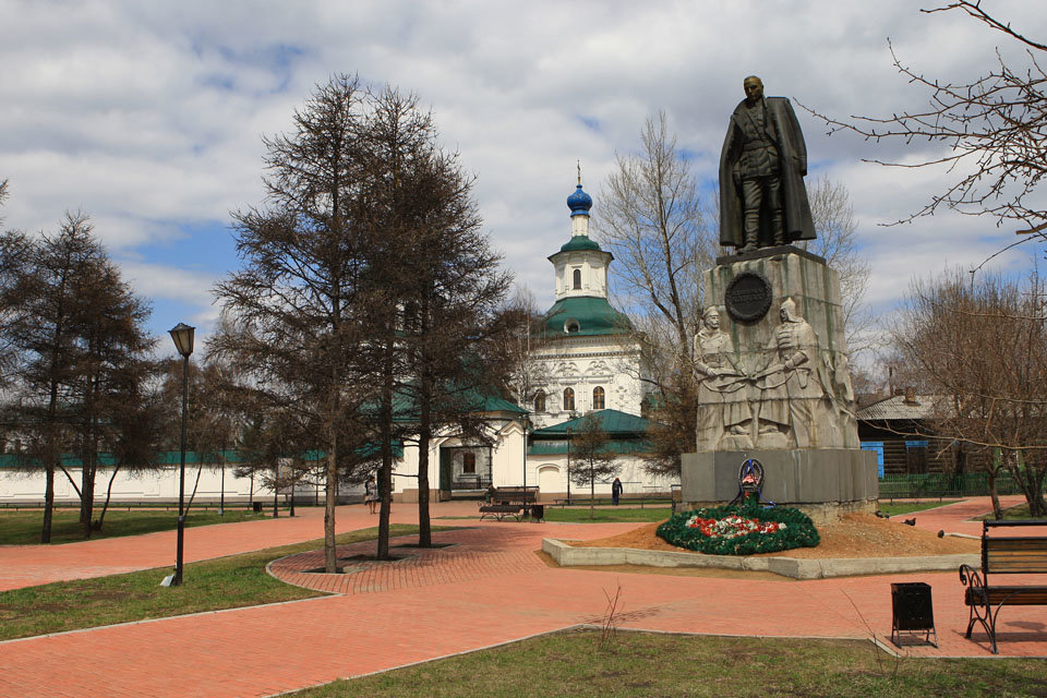 памятник колчаку в иркутске фото