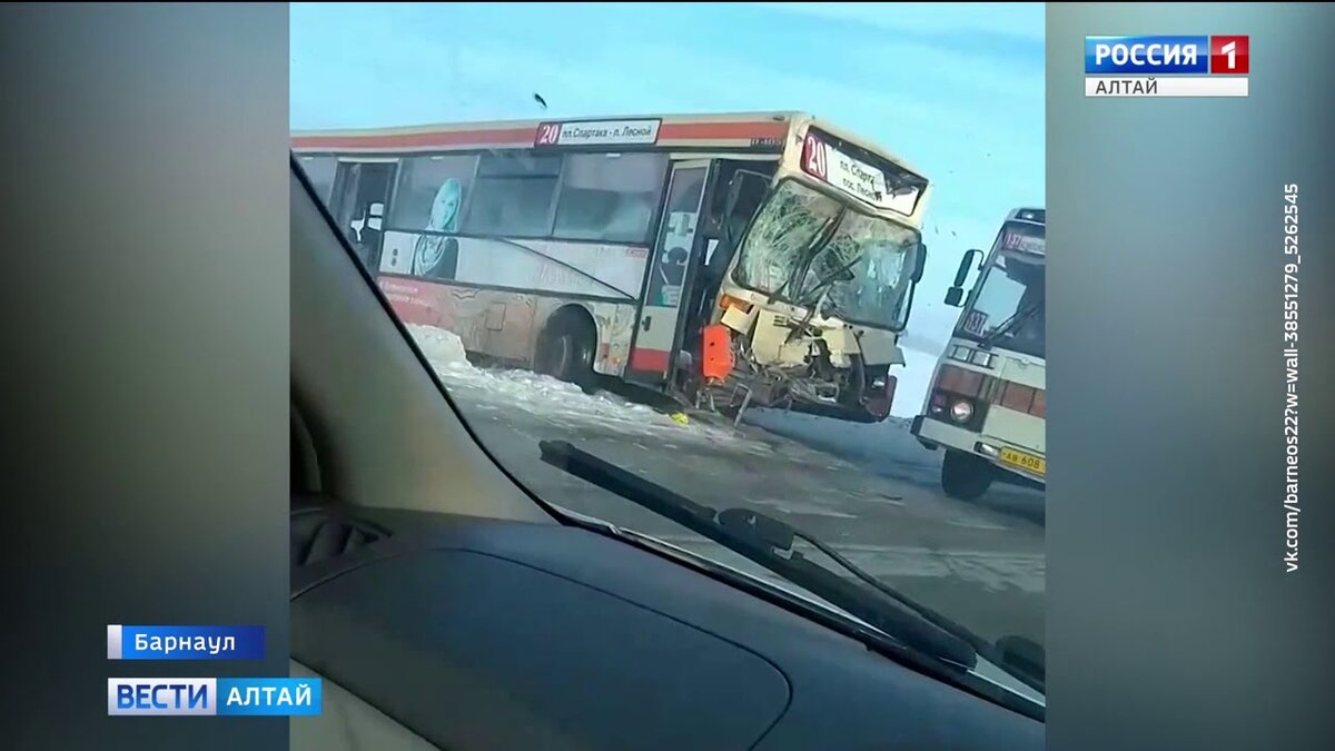 дтп автобус барнаул фото