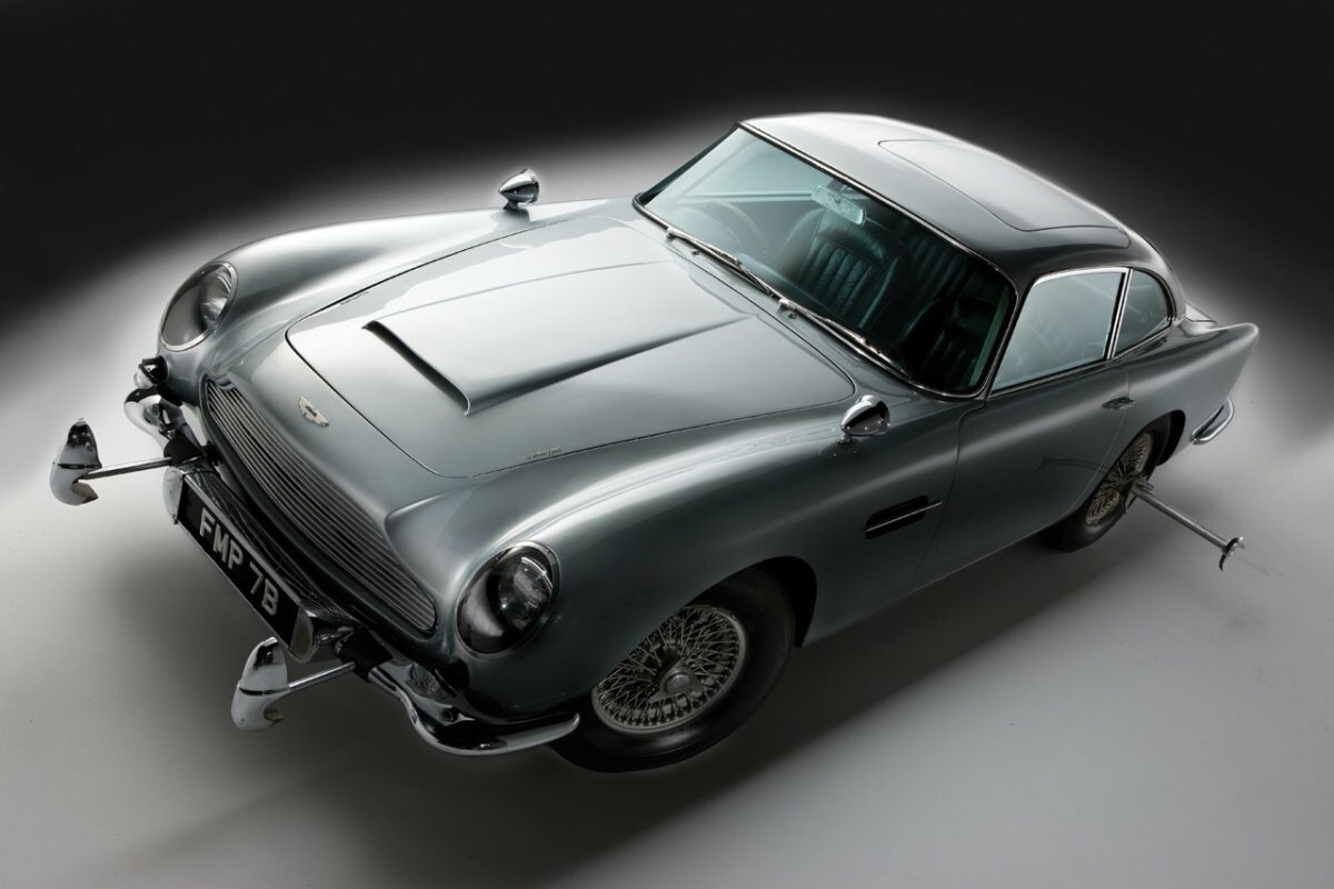 aston martin db5 фото