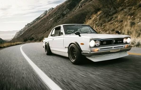 nissan skyline 2000gt фото