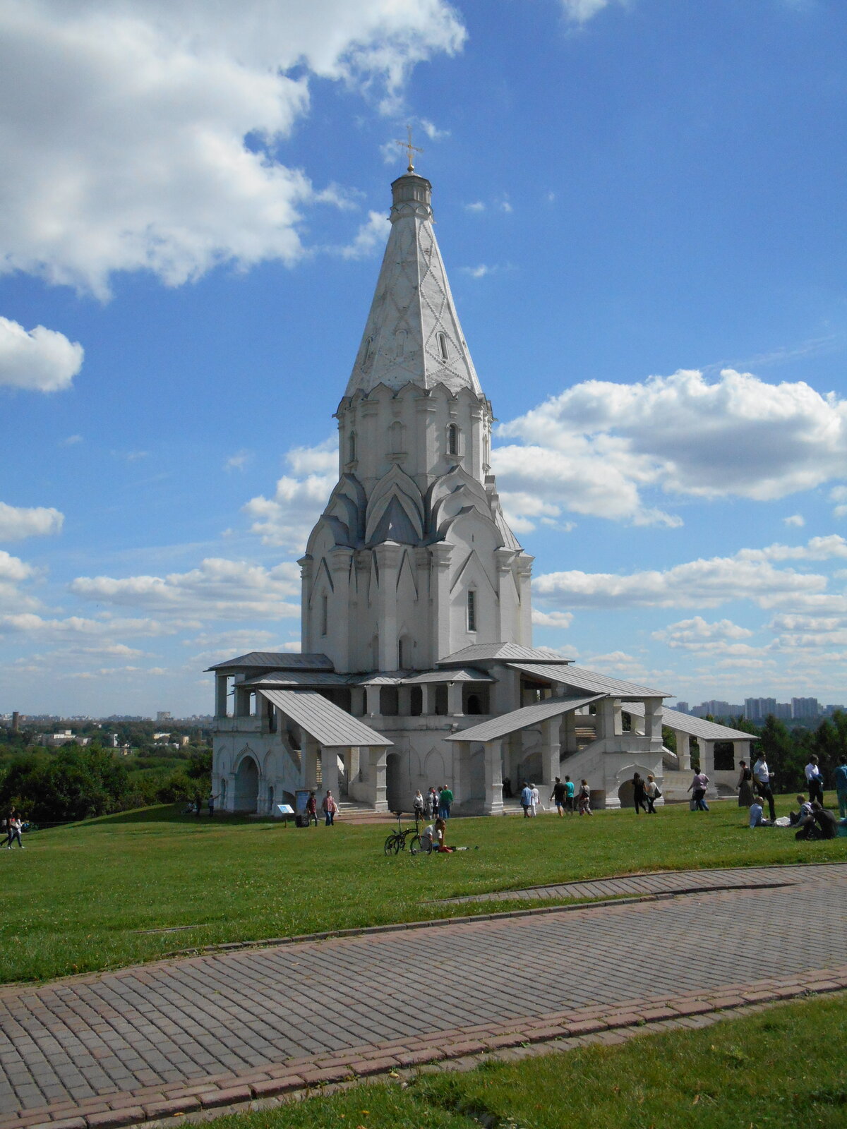 церковь вознесения господня в коломенском фото