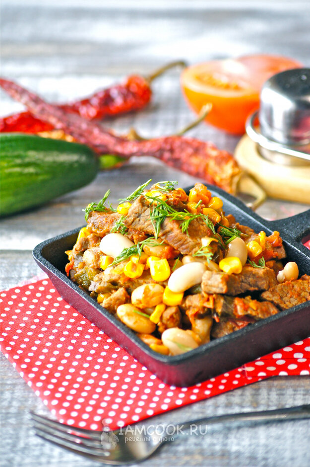 мясо с перцами и кукурузой по мексикански фото