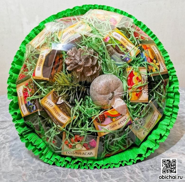 букет из чая и конфет фото