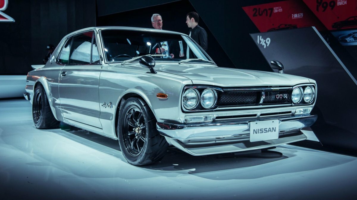nissan skyline фото