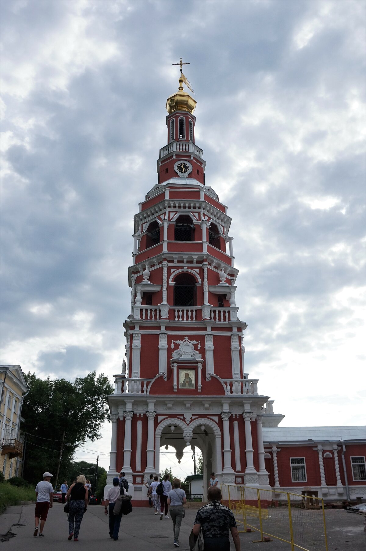 строгановская церковь в нижнем новгороде фото