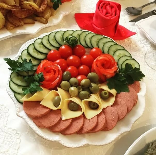 украшение праздничного стола фото