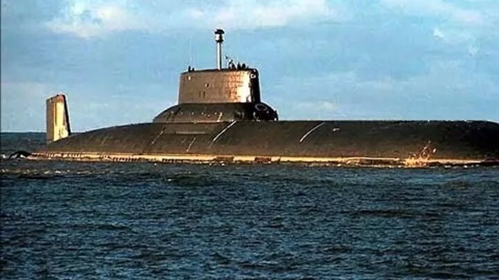 самый большой в мире подводная лодка фото