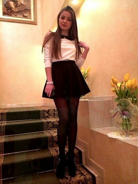 пятиклассница в юбке фото