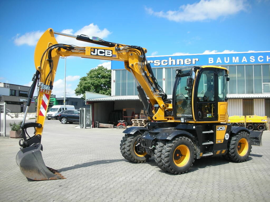 колесный экскаватор jcb фото