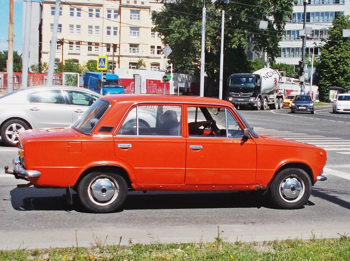 lada 21011 фото