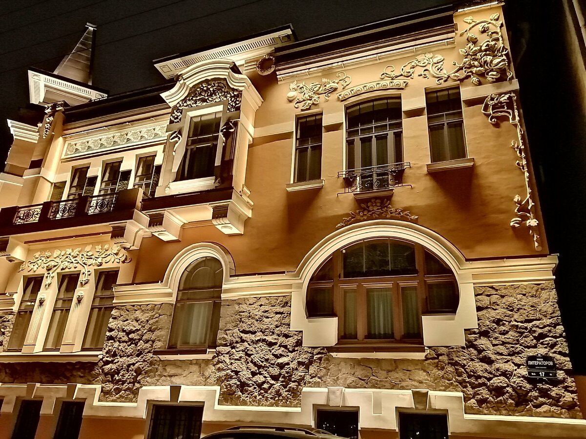 особняк а. е. молчанова и м. г. савиной. фото