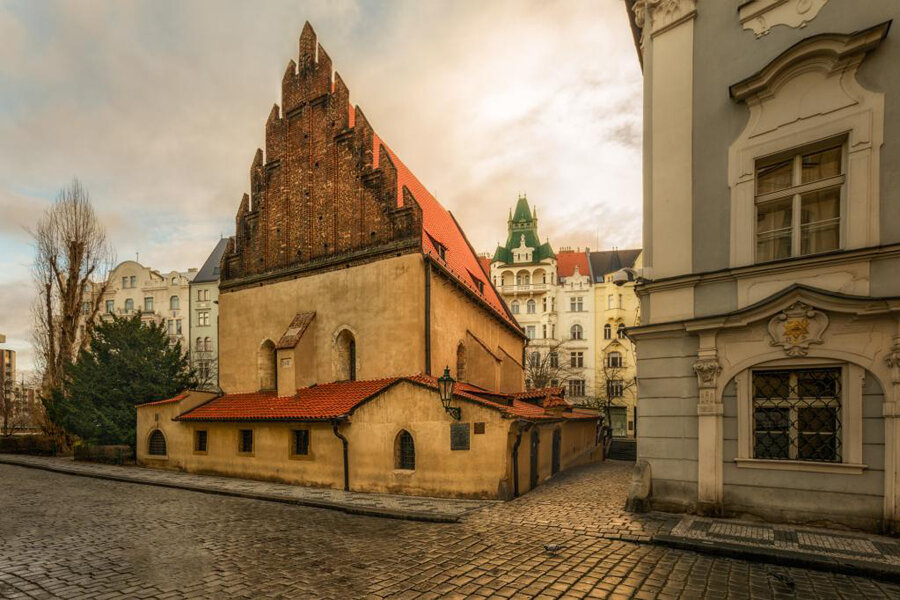 староновая синагога в праге фото