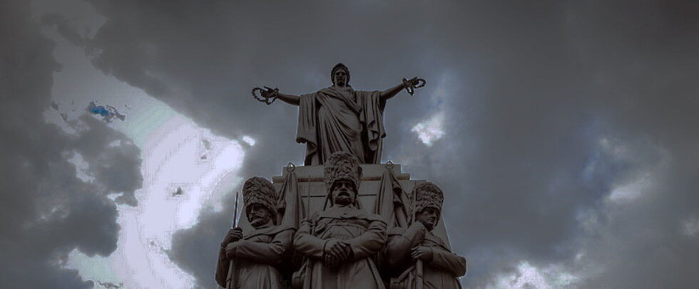 памятник екатерине 2 в санкт петербурге фото