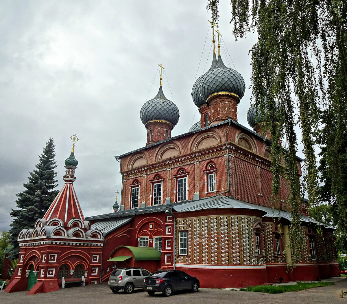 церковь воскресения на дебре фото