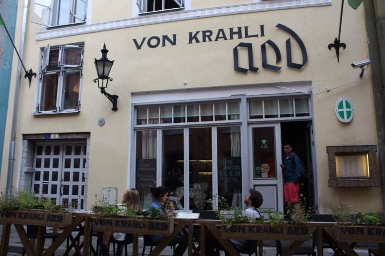 таллин ресторан von krahli aed фото