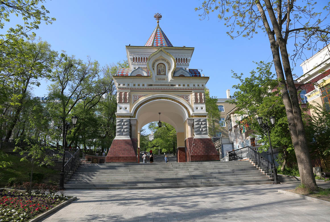 николаевские триумфальные ворота фото