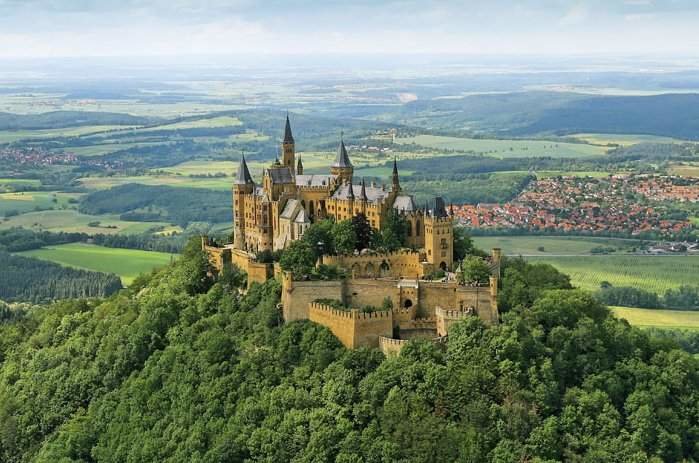 замок гогенцоллерн германия фото