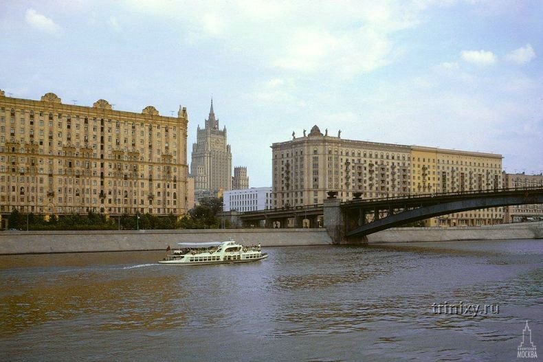 смоленская набережная москва фото