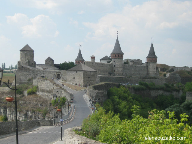 каменец-подольская крепость тенчинская башня фото
