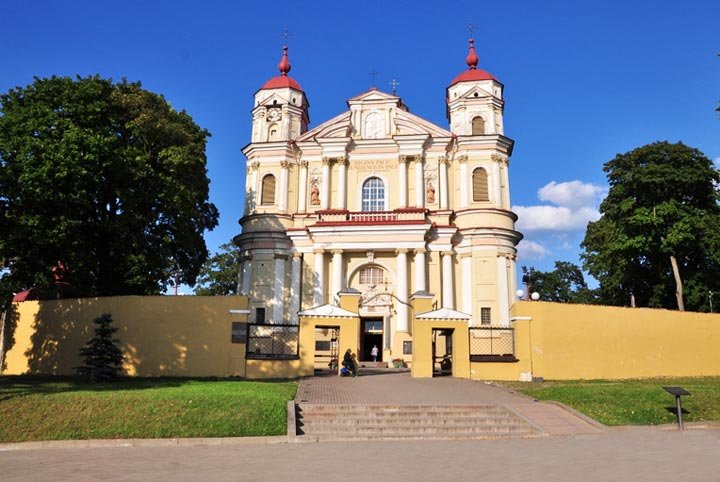 костел петра и павла в вильнюсе фото