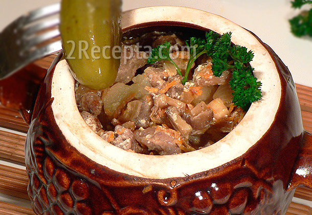 мясо в горшочках фото