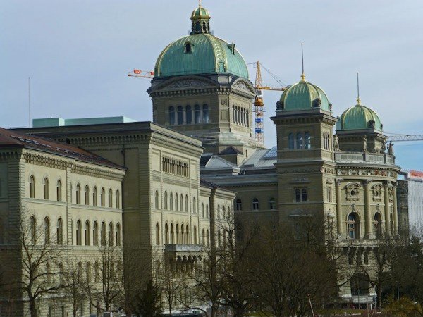 здание парламента швейцарии фото