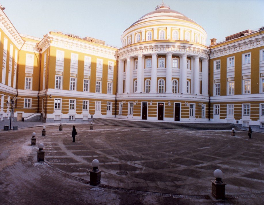здание сената в московском кремле фото