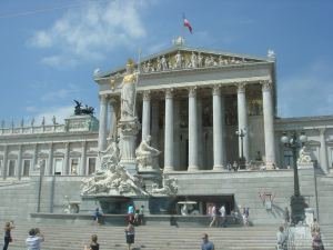 здание парламента (вена) фото