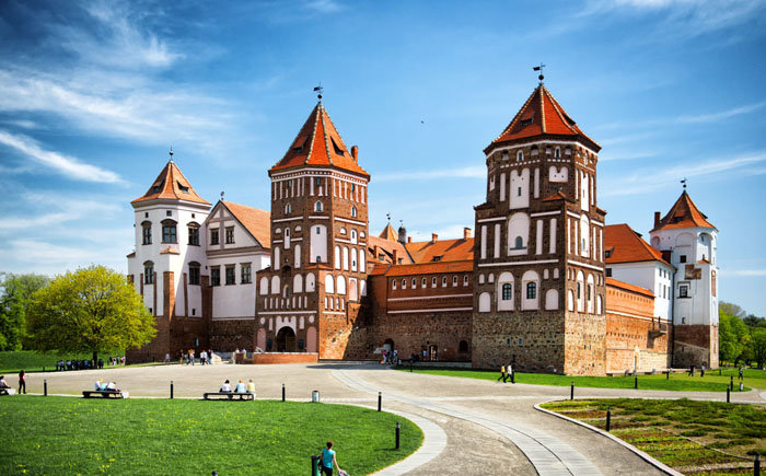мирский замок беларусь фото