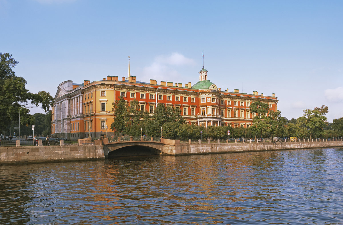 михайловский замок фото