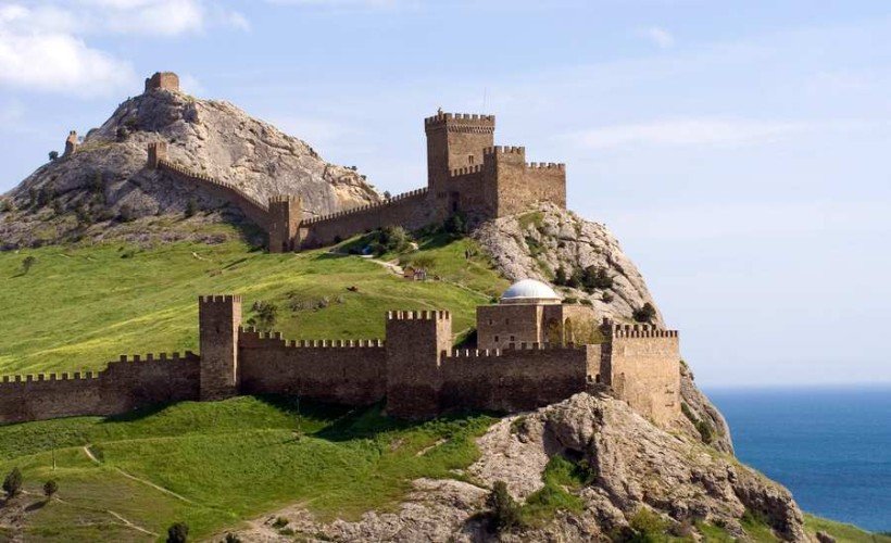 генуэзская крепость крым фото
