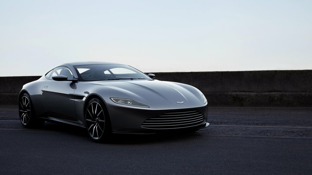 aston martin db11 фото