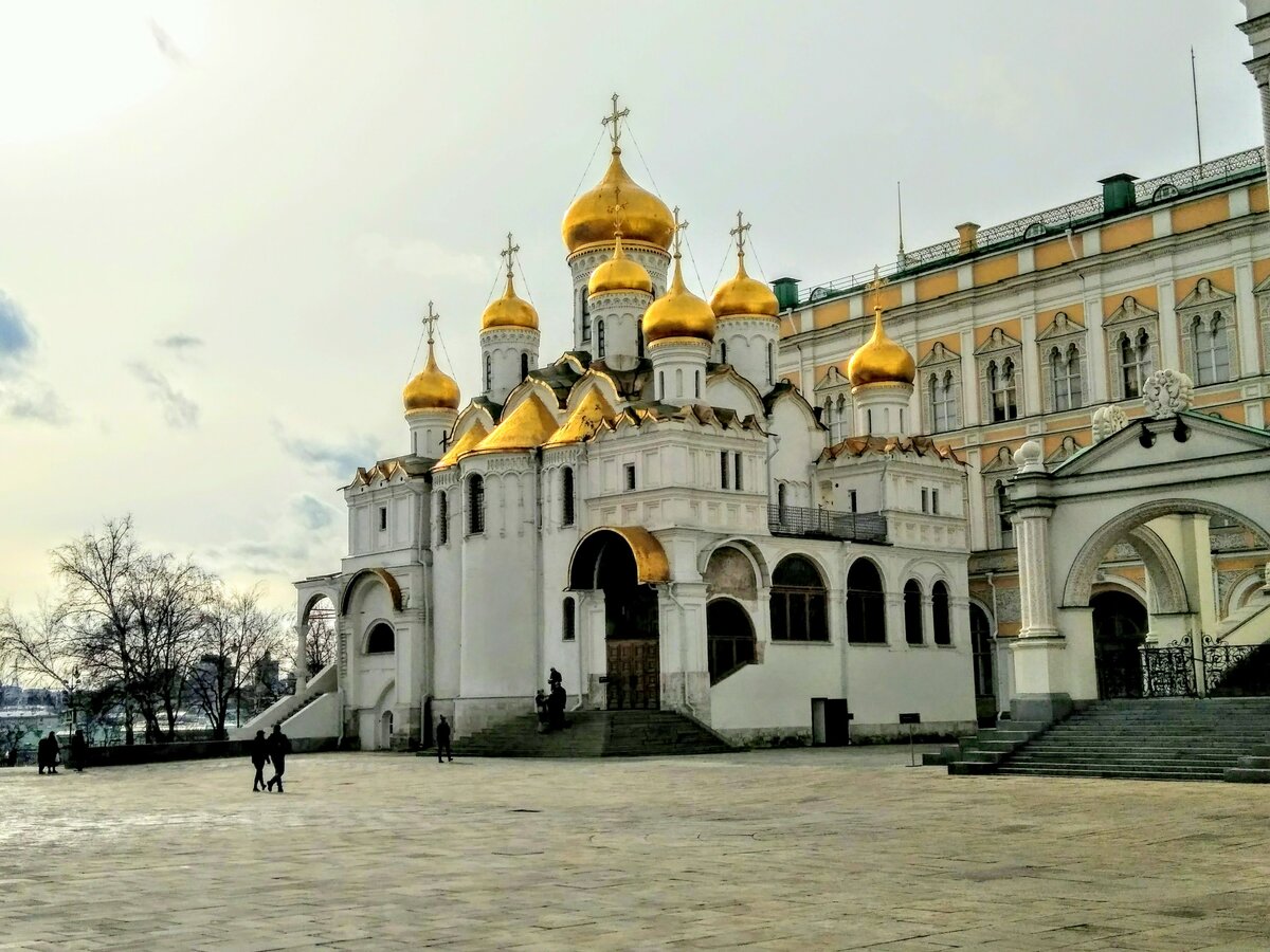 благовещенский собор московский кремль фото