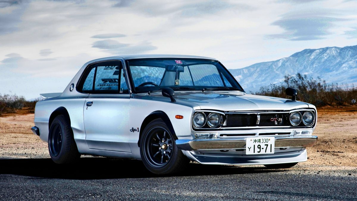 nissan skyline 2000 фото