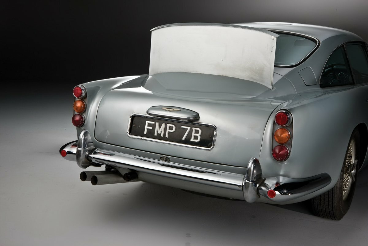 aston martin db5 007 фото