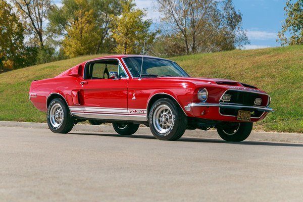 ford mustang фото