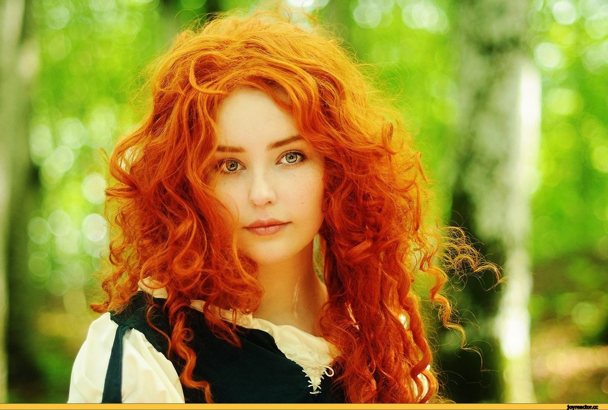 krutoy-trah-foto-rizhih-krasavits-chernih