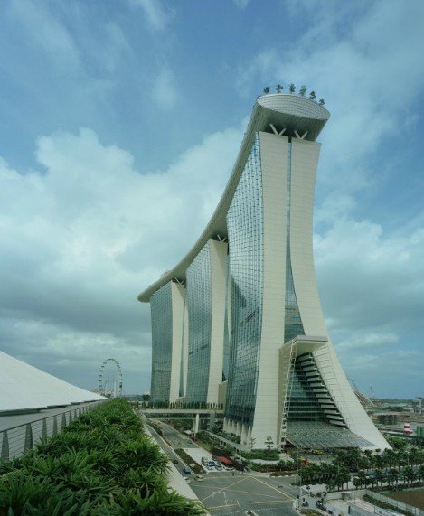 моше сафди marina bay фото