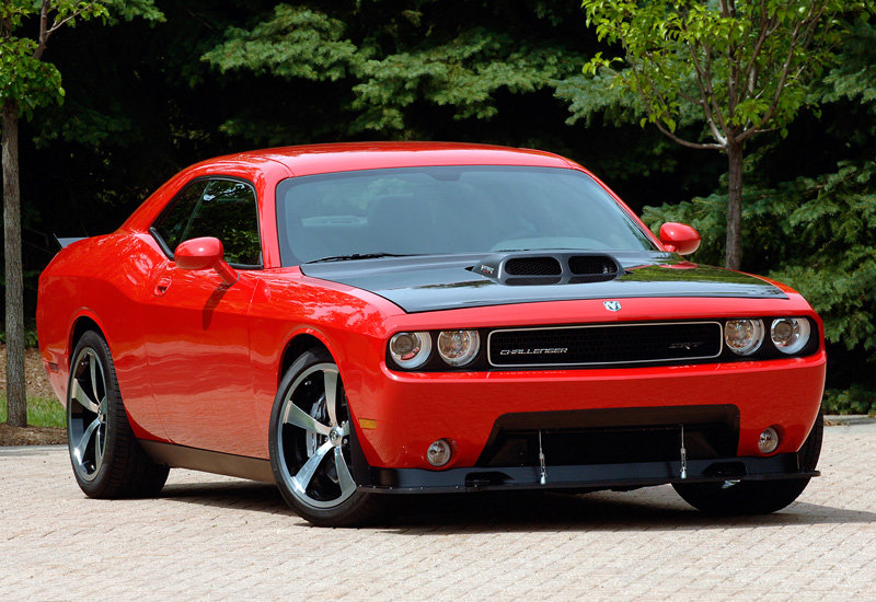 dodge challenger фото