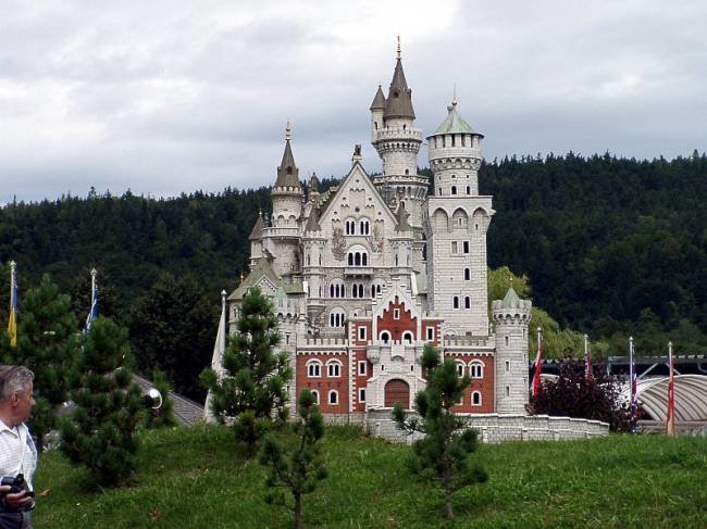 замок нойшванштайн фото