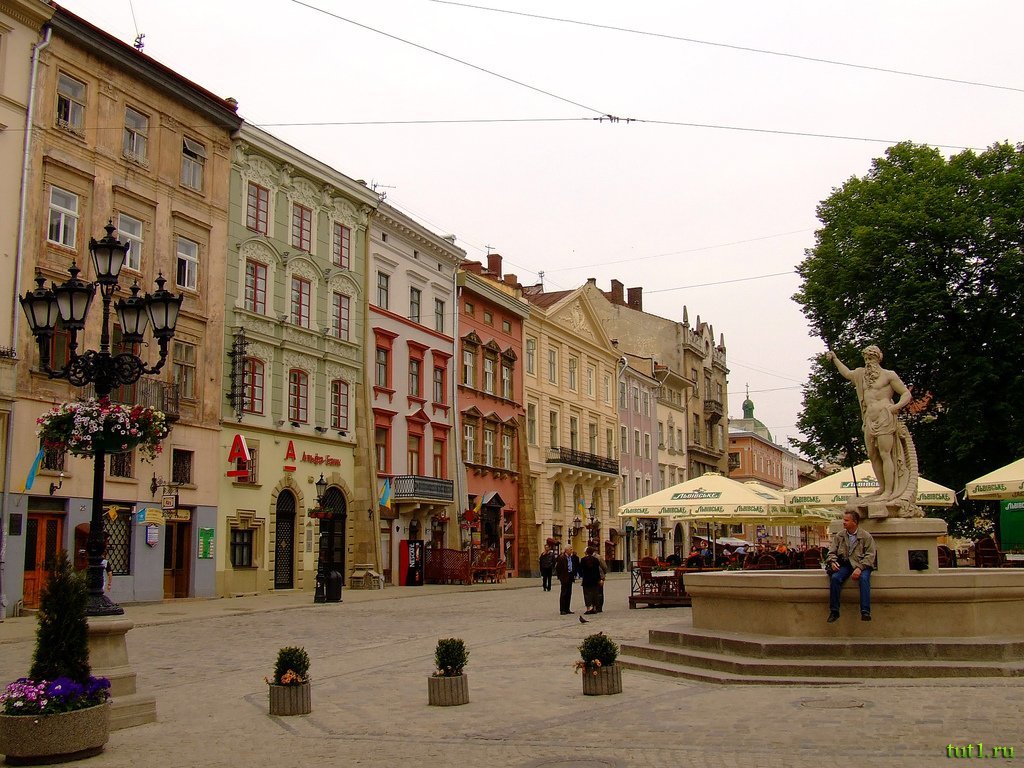 львов город польши фото