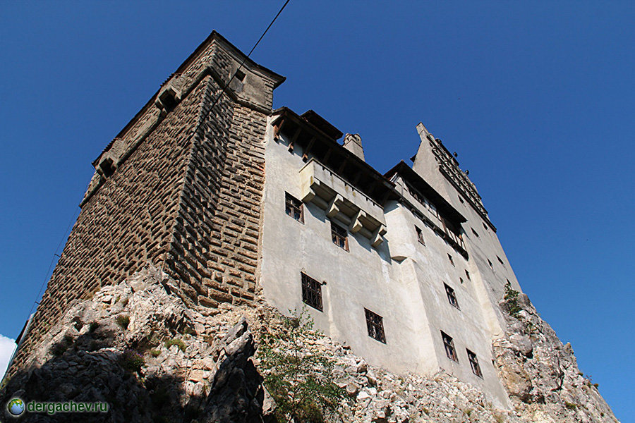 замок дракулы в румынии фото снаружи фото