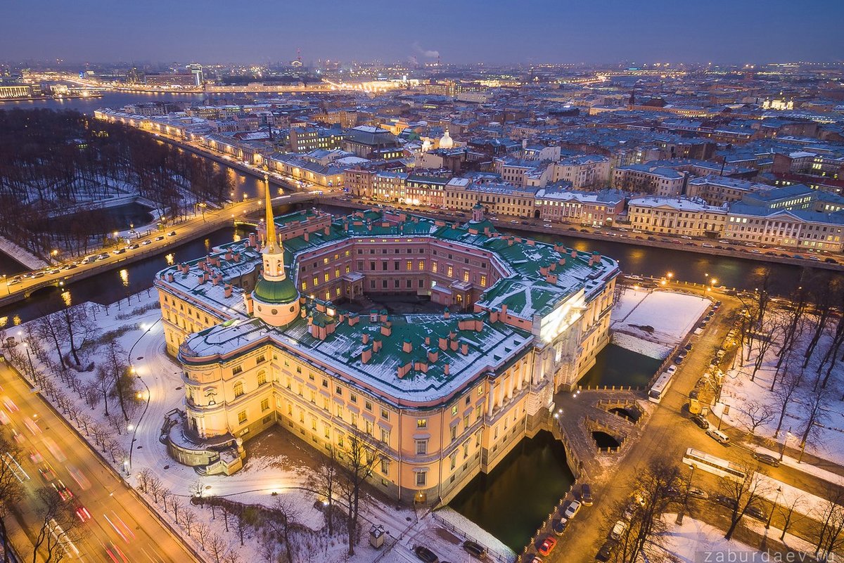 михайловский замок в санкт петербурге фото