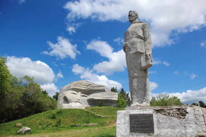 город арсеньев памятник дерсу узала фото