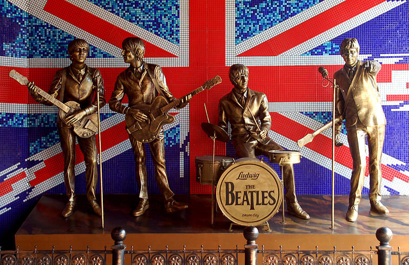 памятник the beatles (донецк) фото