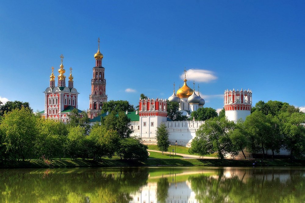 новодевичий монастырь в москве фото