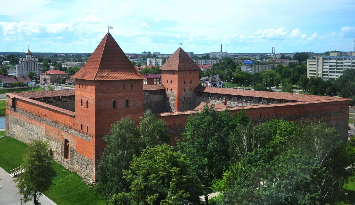 лидский замок беларусь фото